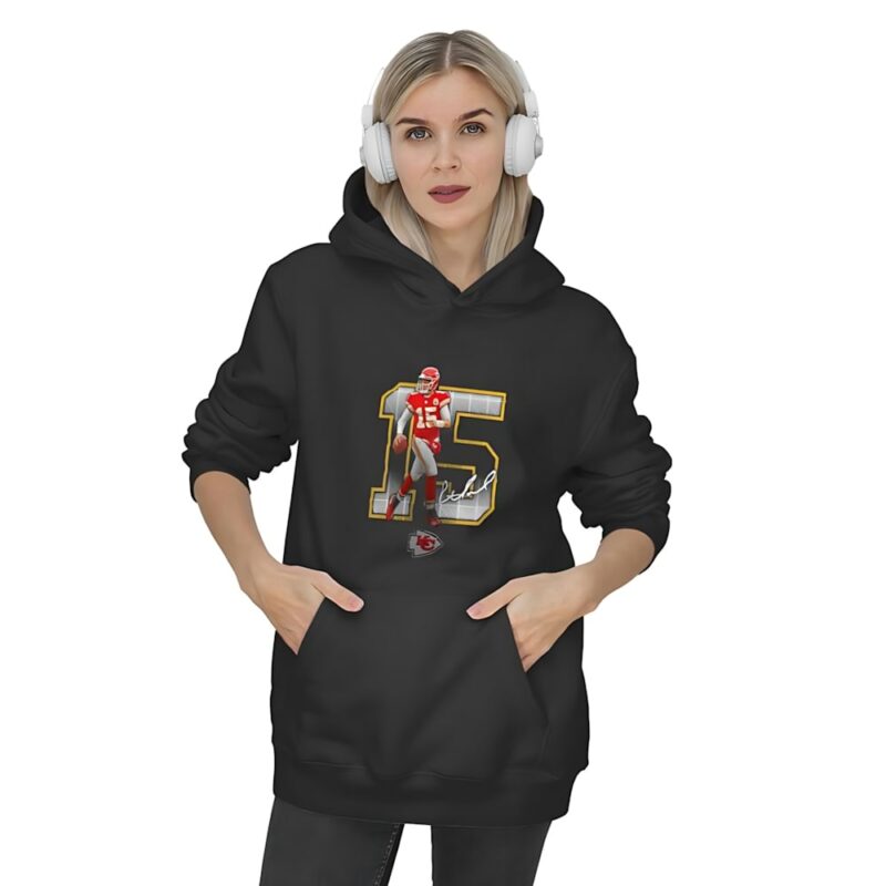 Kansas City Chiefs Patrick Mahomes Hoodie Women mockup