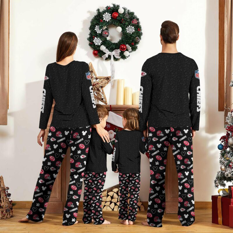 Kansas City Chiefs Mickey Family Pajamas back