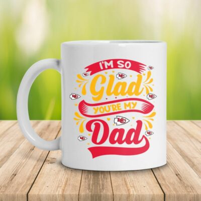 Kansas City Chiefs I'm So Glad You're My Dad Mug right side