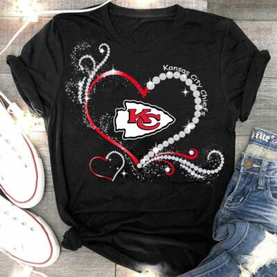 Kansas City Chiefs Pearl with Heart 2D T-Shirt