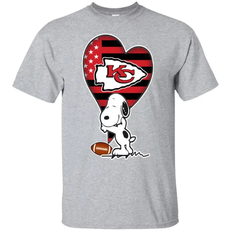 Kansas City Chiefs Snoopy Football 2D T-Shirt