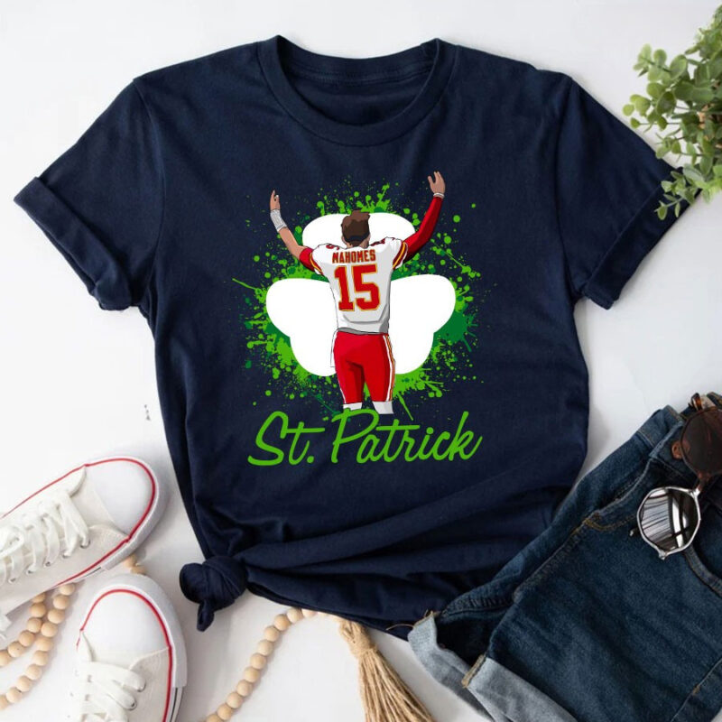 St. Patrick Shamrock Patrick Mahomes Kansas City Chiefs 2D T-Shirt navy